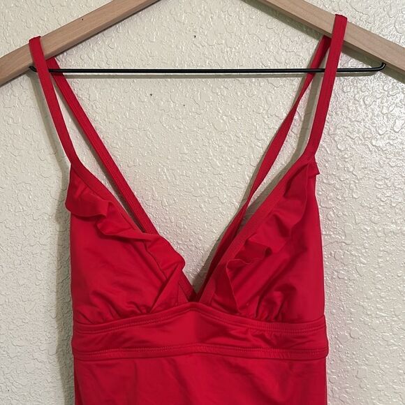 Shade & Shore ruffle swimsuit - Picture 4 of 15